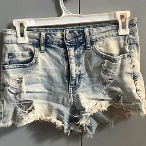 High waisted Aeropostale jean shorts🌼✨